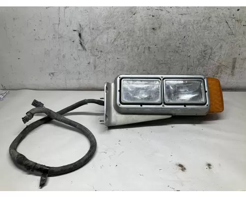 Peterbilt 379 Headlamp Assembly
