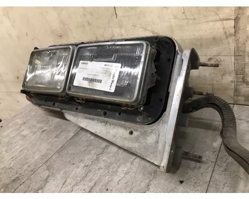 Peterbilt 379 Headlamp Assembly