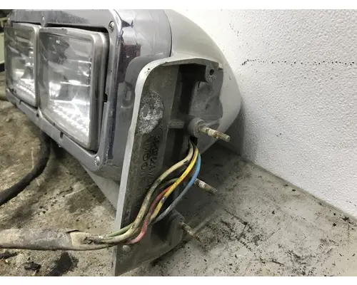 Peterbilt 379 Headlamp Assembly