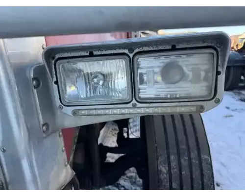 Peterbilt 379 Headlamp Assembly