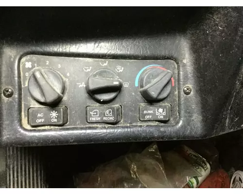 Peterbilt 379 Heater & AC Temperature Control