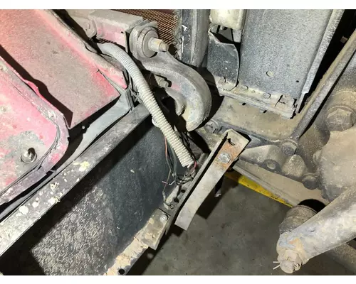 Peterbilt 379 Hood Hinge