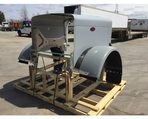 Hood Peterbilt 379 Vander Haags Inc Sp