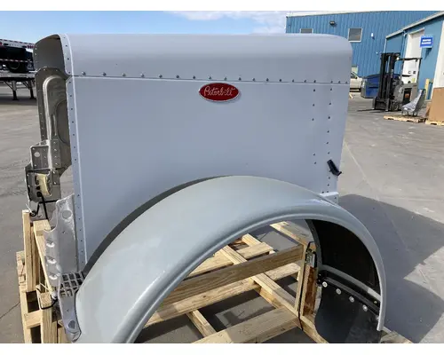 Peterbilt 379 Hood