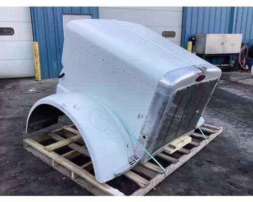 Peterbilt 379 Hood