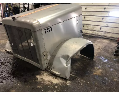 Peterbilt 379 Hood