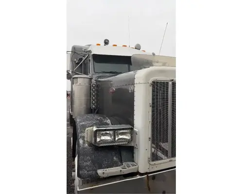 Peterbilt 379 Hood