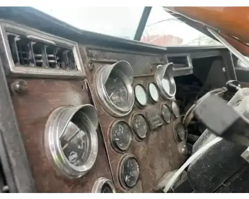 Peterbilt 379 Instrument Cluster