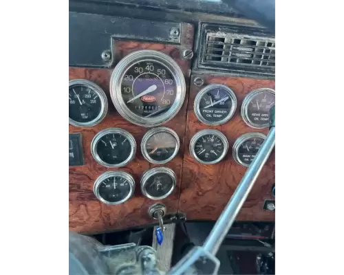 Peterbilt 379 Instrument Cluster