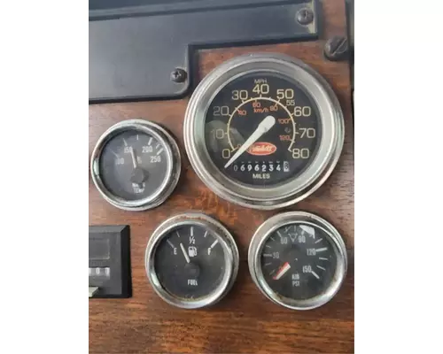 Peterbilt 379 Instrument Cluster
