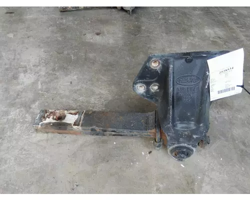 Leaf Spring, Rear PETERBILT 379 LKQ Thompson Motors - Wykoff