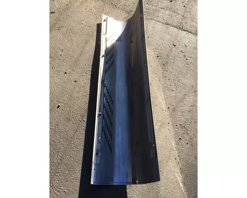 Peterbilt 379 Muffler Shield