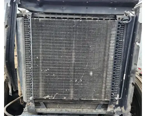 Peterbilt 379 Radiator