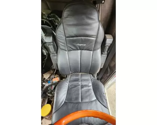 Peterbilt 379 Seat, Front