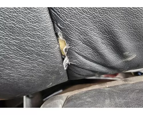 Peterbilt 379 Seat, Front