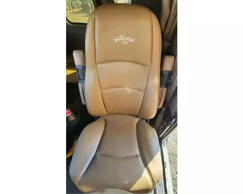 Peterbilt 379 Seat, Front