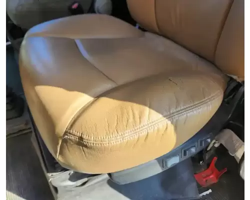 Peterbilt 379 Seat, Front