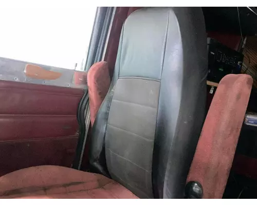 Peterbilt 379 Seat (Air Ride Seat)