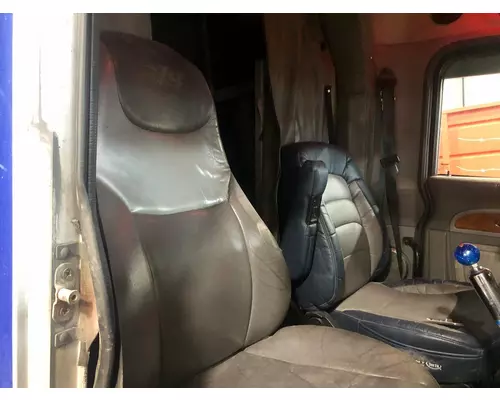 Seat, Front Peterbilt 379 Vander Haags Inc Sf