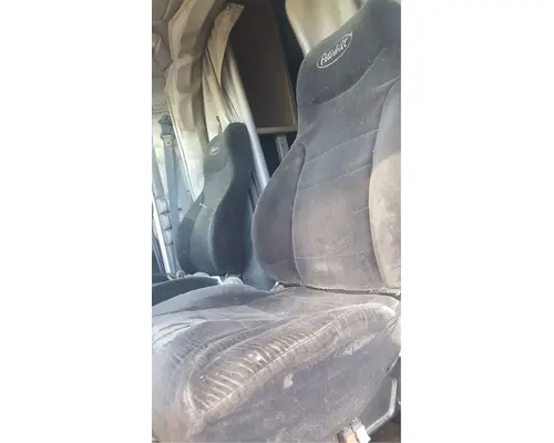 Seat, Front Peterbilt 379 Caseyâs Truck Salvage World