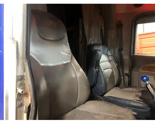 Seat, Front Peterbilt 379 Vander Haags Inc Sf