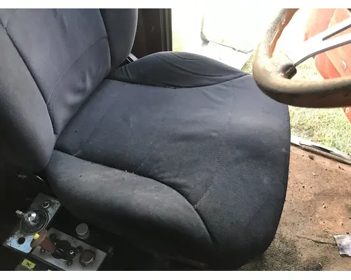 Seat, Front Peterbilt 379 Vander Haags Inc Kc