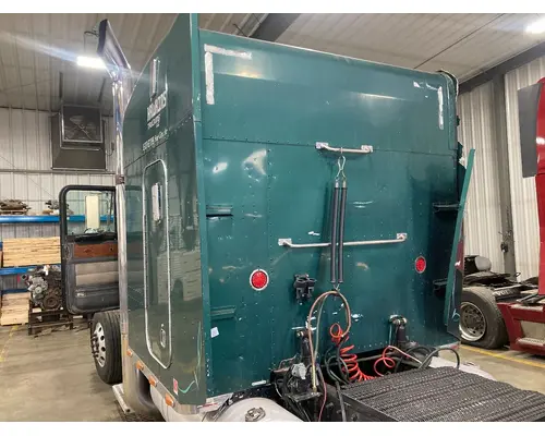 Peterbilt 379 Sleeper