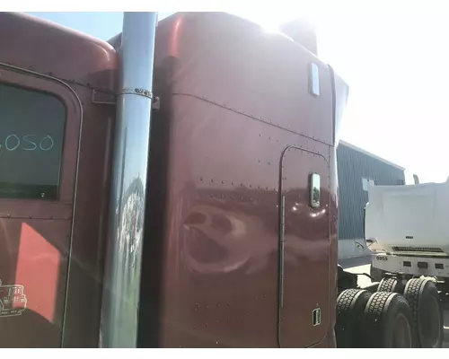 Peterbilt 379 Sleeper