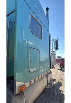 Peterbilt 379 Sleeper