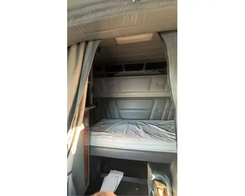 Peterbilt 379 Sleeper