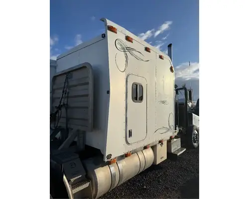 Peterbilt 379 Sleeper
