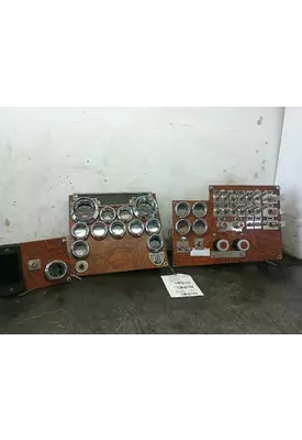 Peterbilt 379 Speedometer Head Cluster