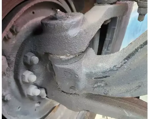 Peterbilt 379 Spindle  Knuckle, Front