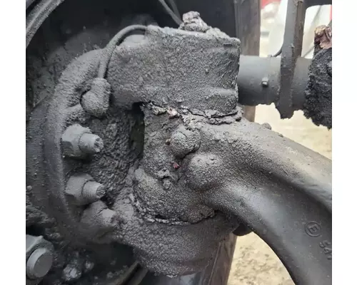 Peterbilt 379 Spindle  Knuckle, Front