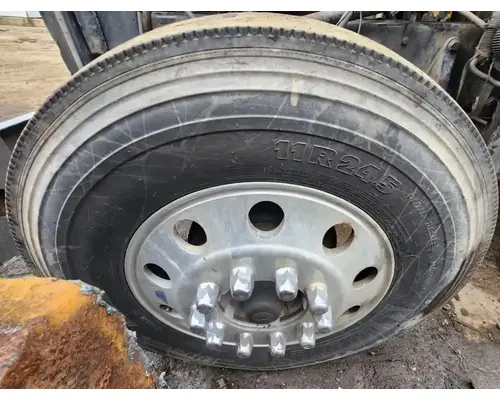 Spindle / Knuckle, Front Peterbilt 379 Complete Recycling Group LLC