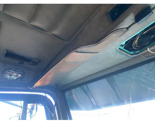Peterbilt 379 Sun Visor (External)