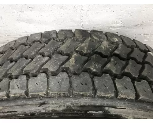 Peterbilt 379 Tires