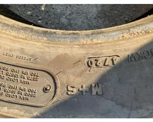 Peterbilt 379 Tires