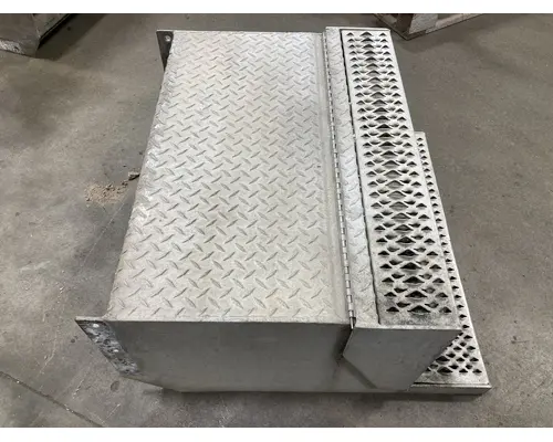 Peterbilt 379 Tool Box