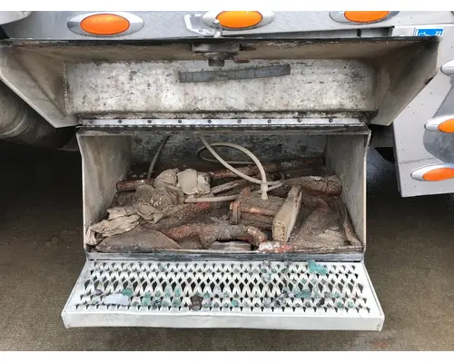 Peterbilt 379 Tool Box