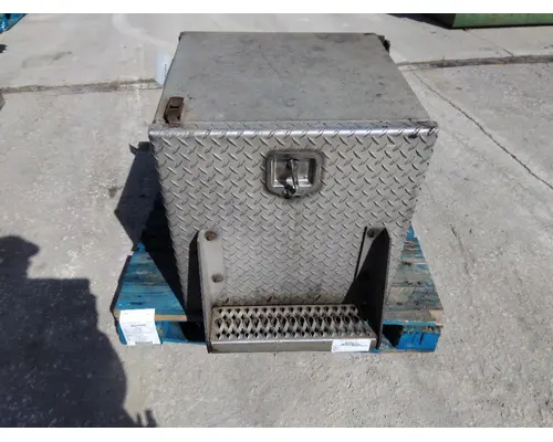 Tool Box PETERBILT 379 LKQ Thompson Motors - Wykoff