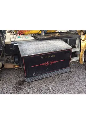 Peterbilt 379 Tool Box