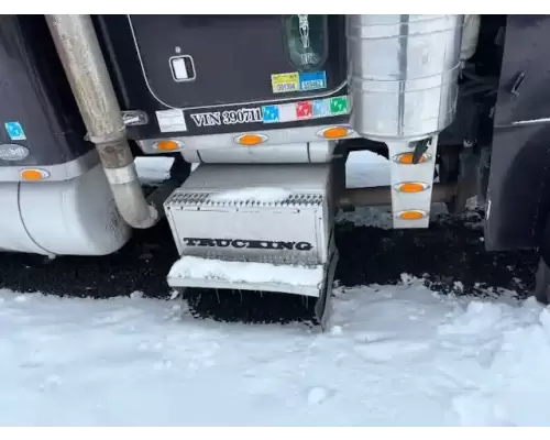 Peterbilt 379 Tool Box