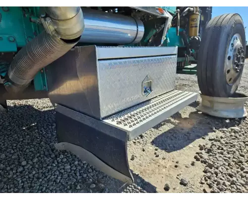 Peterbilt 379 Tool Box