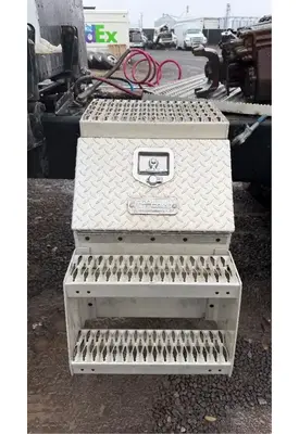 Peterbilt 379 Tool Box