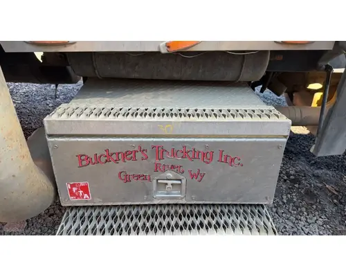 Peterbilt 379 Tool Box