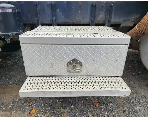 Peterbilt 379 Tool Box