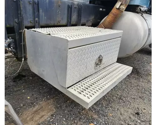 Peterbilt 379 Tool Box