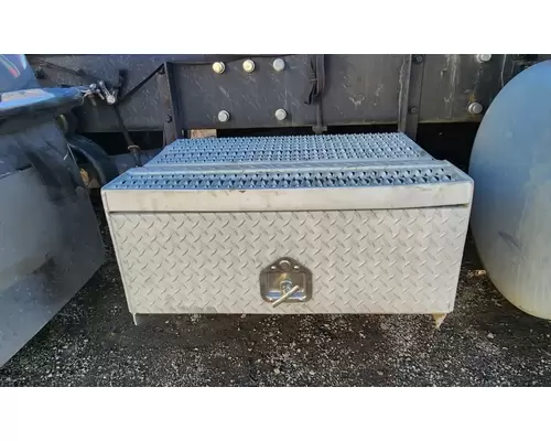 Peterbilt 379 Tool Box