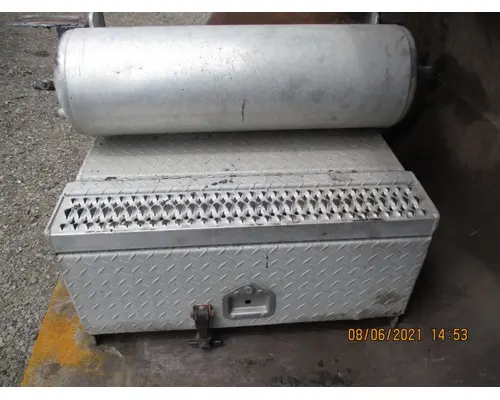 Tool Box Peterbilt 379 Dixie Truck Centre